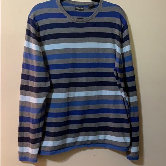 St. John’s Bay sweater - Picture 3 of 3